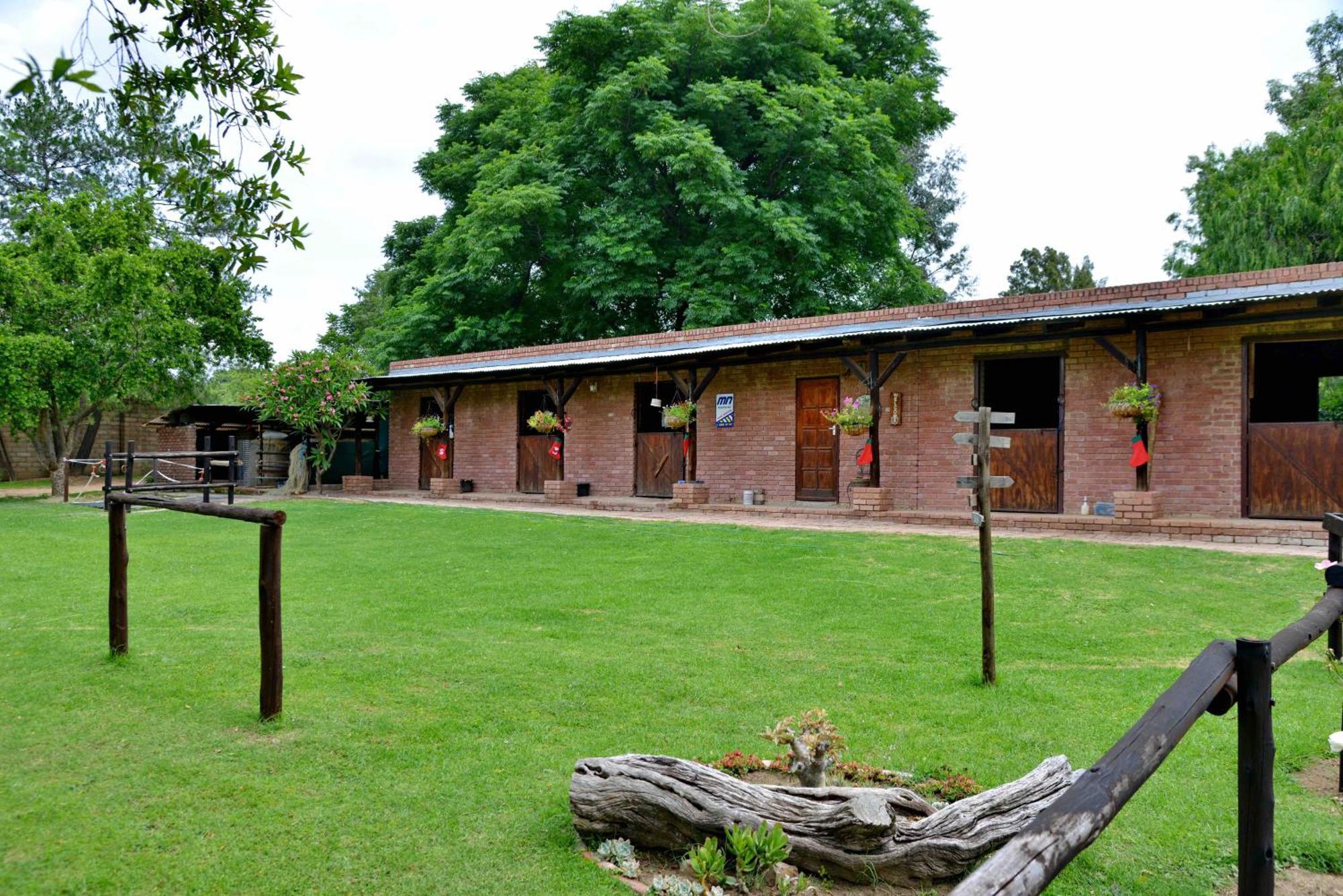 מידרנד Owls Loft Guest House מראה חיצוני תמונה